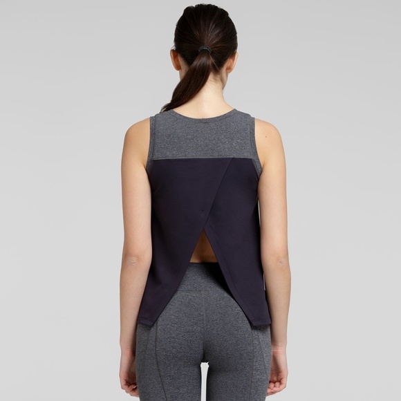 Women's 'Vanessa' Top - Picture 2 of 2